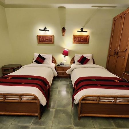 Palace On Ganges - Heritage Hotel Varanasi Dış mekan fotoğraf