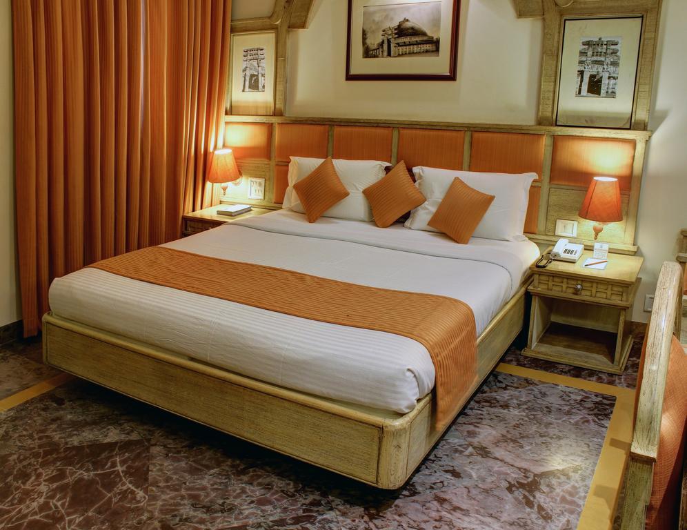 Palace On Ganges - Heritage Hotel Varanasi Dış mekan fotoğraf