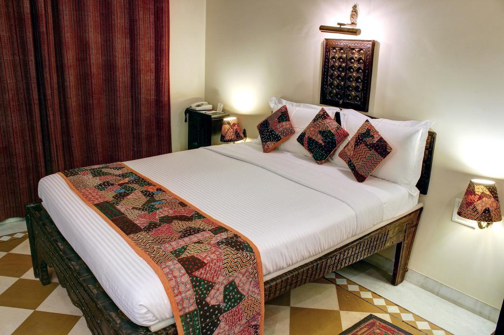 Palace On Ganges - Heritage Hotel Varanasi Dış mekan fotoğraf