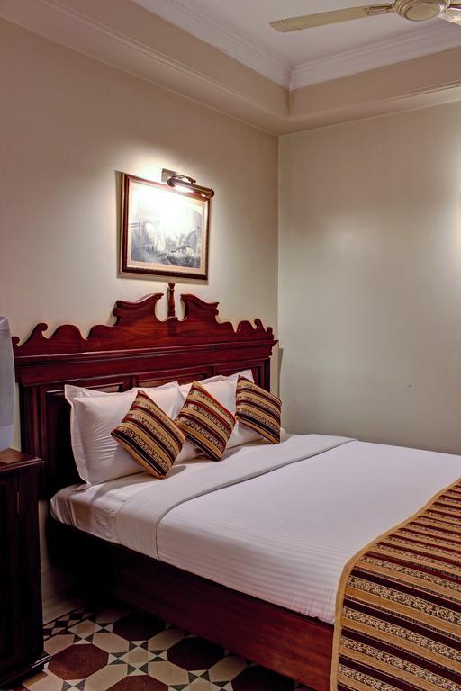 Palace On Ganges - Heritage Hotel Varanasi Dış mekan fotoğraf