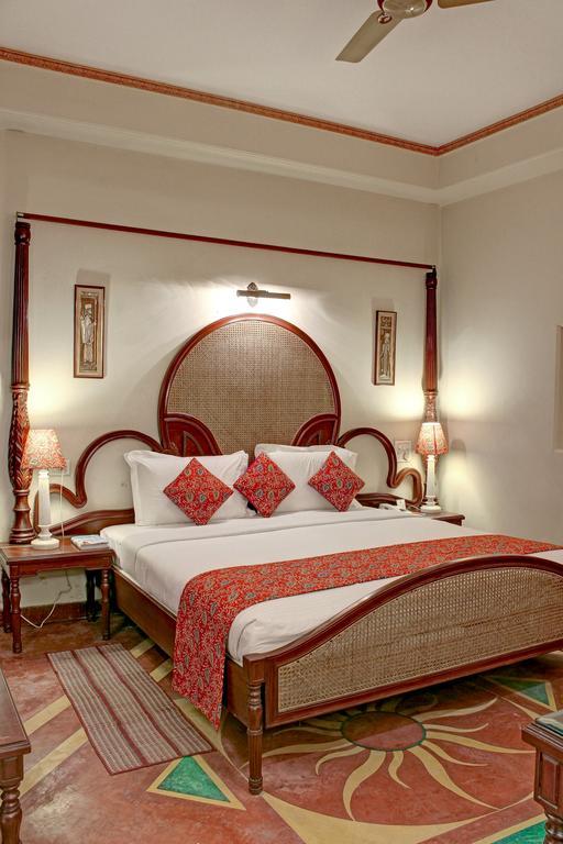 Palace On Ganges - Heritage Hotel Varanasi Dış mekan fotoğraf