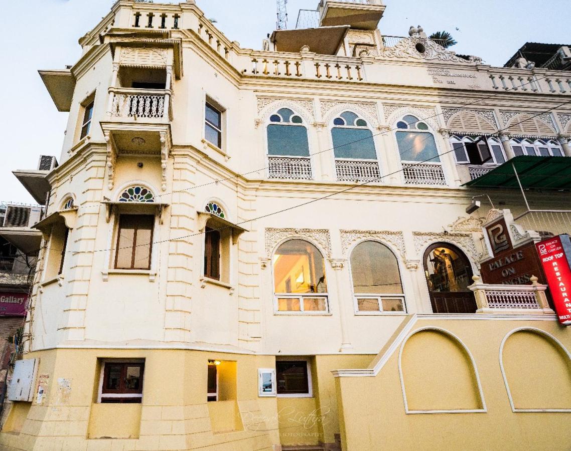 Palace On Ganges - Heritage Hotel Varanasi Dış mekan fotoğraf